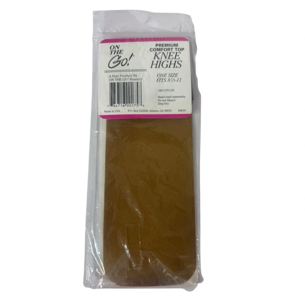 On The Go! Knee 3 Pairs of‎ Knee Highs 2 Nude Comfort Top 1 Tan 8.5 - 11